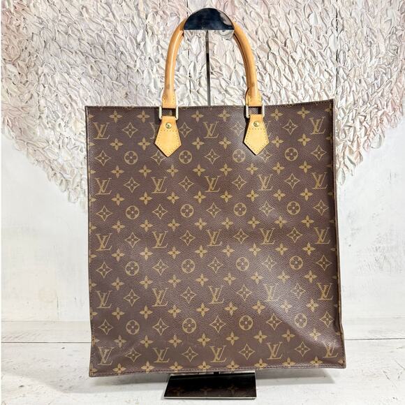 Louis Vuitton Sac Plat Tote Handbag in Monogram Canvas and Natural Leather - Picture 8 of 8